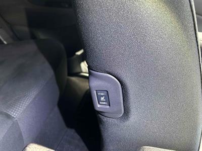 2017 Nissan Leaf - Thumbnail