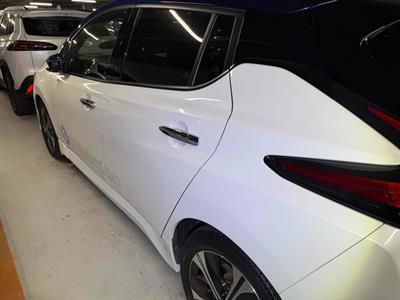 2021 Nissan Leaf - Thumbnail