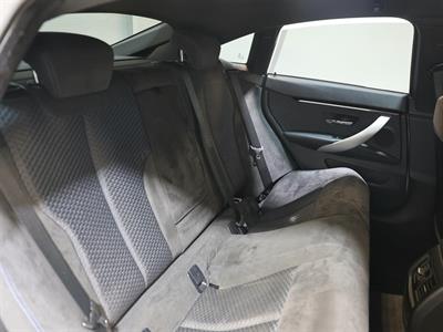 2015 BMW 420i - Thumbnail