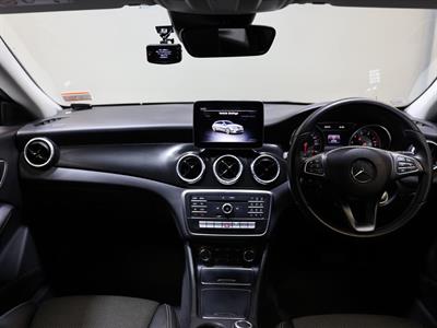 2018 Mercedes-Benz CLA 180 - Thumbnail