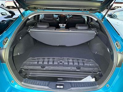 2017 Toyota Prius - Thumbnail