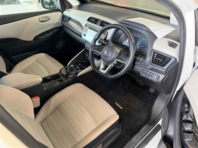 2019 Nissan Leaf - Thumbnail