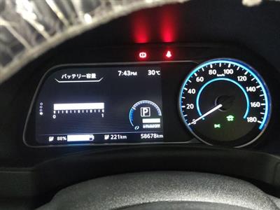 2019 Nissan Leaf - Thumbnail