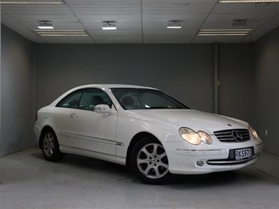 2005 Mercedes-Benz CLK 240 - Thumbnail