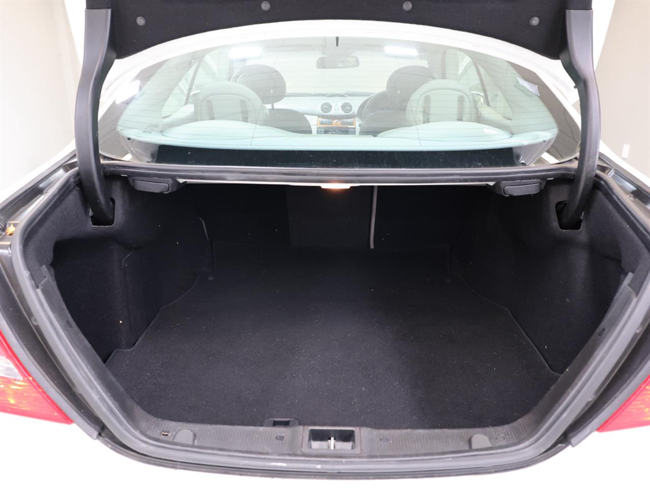 2005 Mercedes-Benz CLK 240