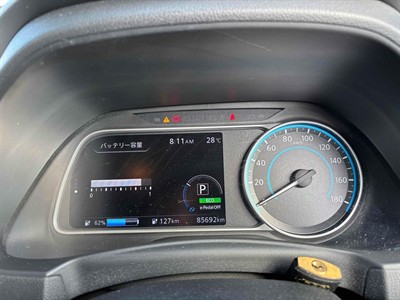 2017 Nissan Leaf - Thumbnail