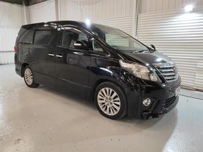 2013 Toyota Alphard