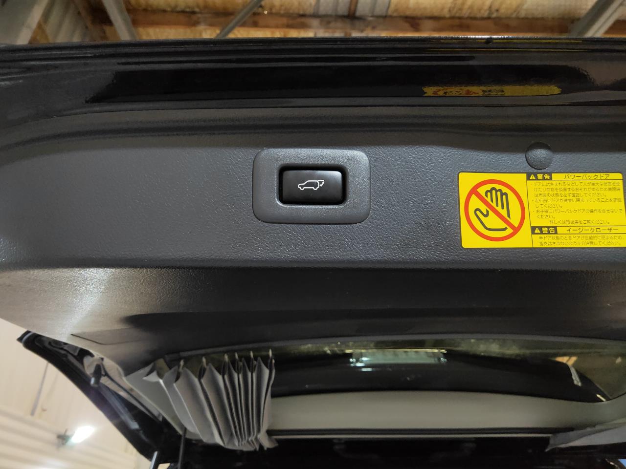 2013 Toyota Alphard