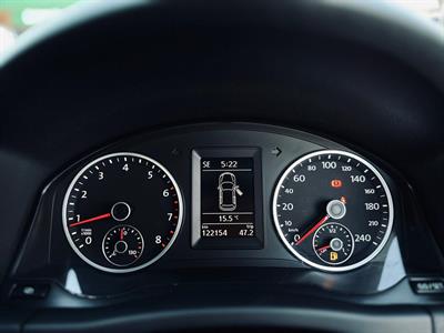 2010 Volkswagen Tiguan - Thumbnail