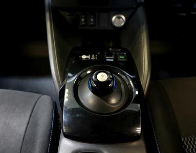 2021 Nissan Leaf - Thumbnail