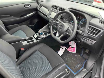 2021 Nissan Leaf - Thumbnail