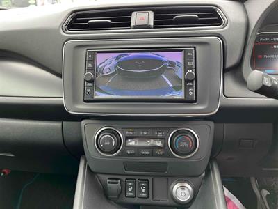 2021 Nissan Leaf - Thumbnail