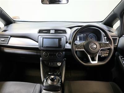 2021 Nissan Leaf - Thumbnail