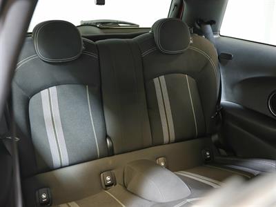 2015 Mini Cooper - Thumbnail
