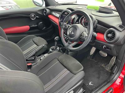 2015 Mini Cooper - Thumbnail