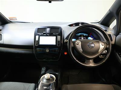 2015 Nissan Leaf - Thumbnail