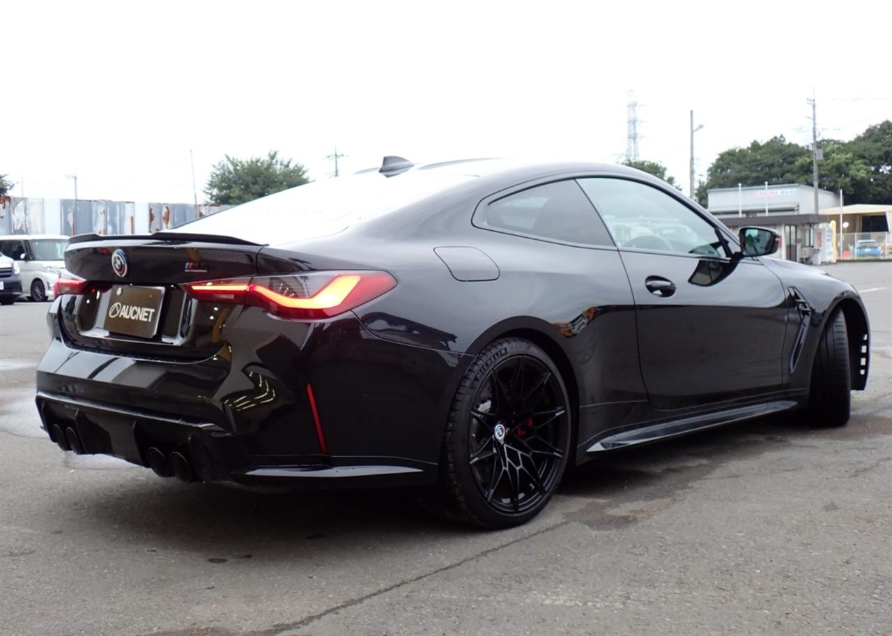2023 BMW M4