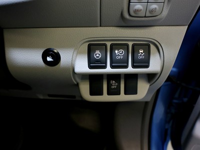 2012 Nissan Leaf - Thumbnail