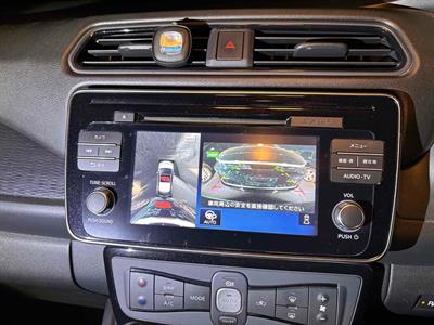 2018 Nissan Leaf - Thumbnail