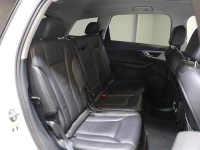 2016 Audi Q7 - Thumbnail