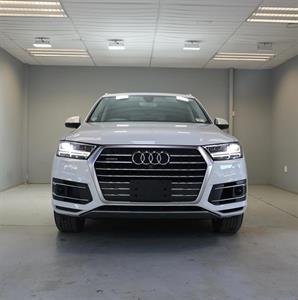 2016 Audi Q7 - Thumbnail