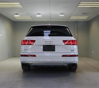 2016 Audi Q7 - Thumbnail