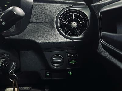 2017 Toyota Corolla - Thumbnail