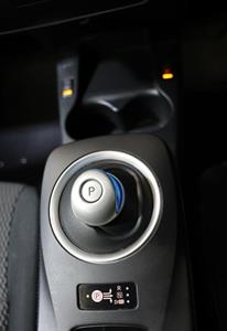 2016 Nissan Leaf - Thumbnail