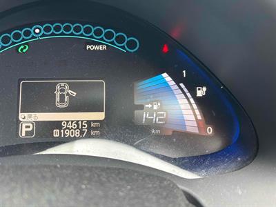 2017 Nissan Leaf - Thumbnail