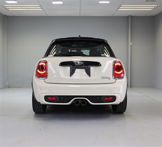 2018 Mini Cooper - Thumbnail