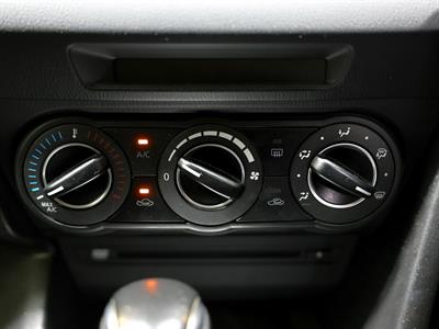 2014 Mazda Axela - Thumbnail