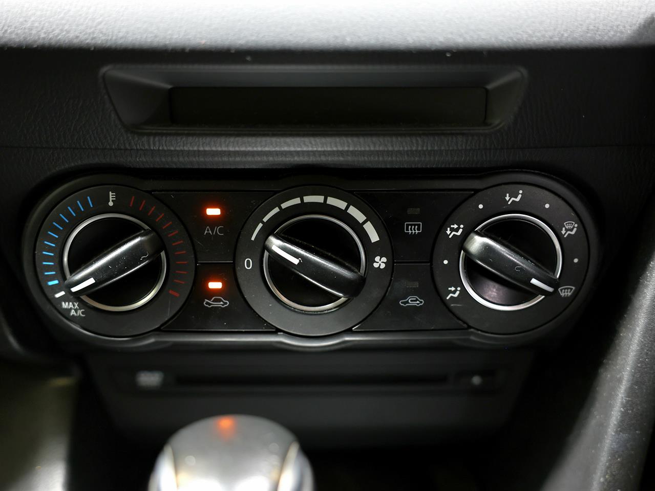 2014 Mazda Axela