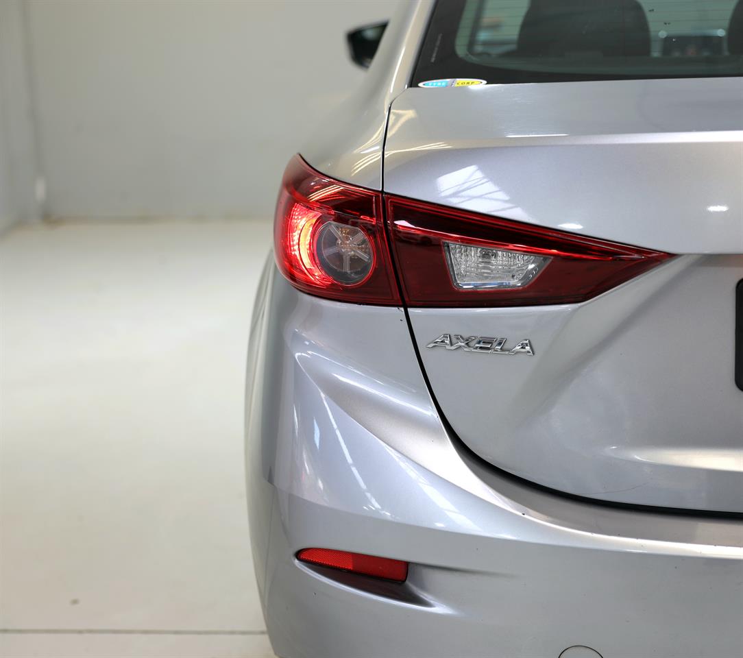 2014 Mazda Axela