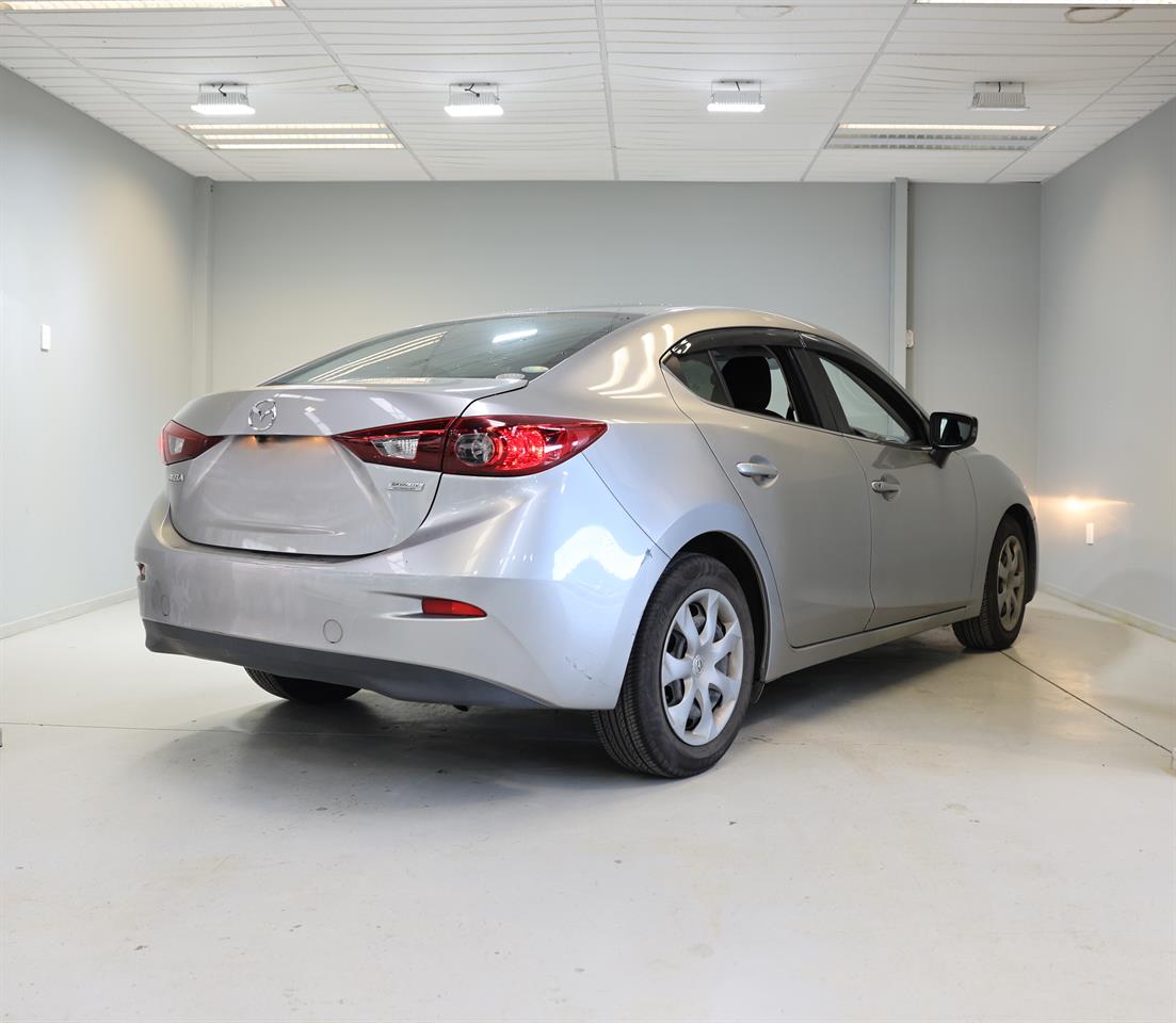 2014 Mazda Axela