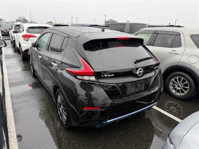 2018 Nissan Leaf - Thumbnail