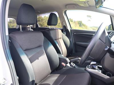 2016 Honda Fit - Thumbnail