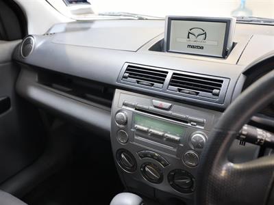 2005 Mazda Demio - Thumbnail