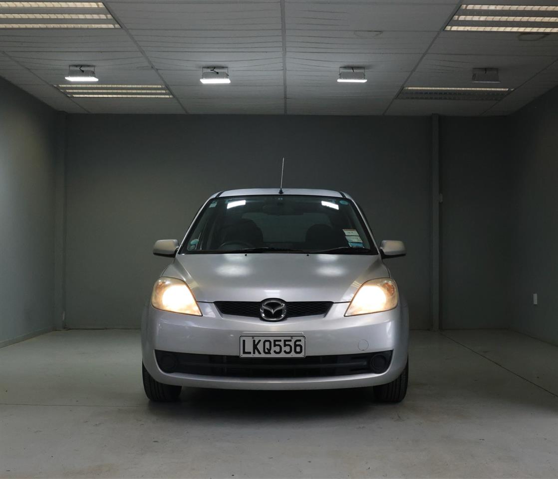 2005 Mazda Demio