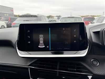 2021 Peugeot E-2008 - Thumbnail