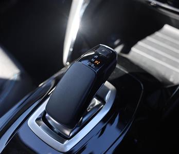 2021 Peugeot E-2008 - Thumbnail