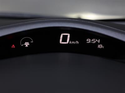 2016 Nissan Leaf - Thumbnail