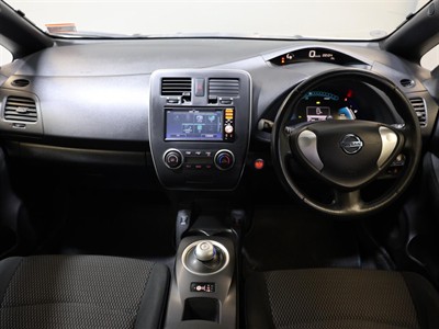 2016 Nissan Leaf - Thumbnail