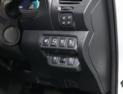 2016 Nissan Leaf - Thumbnail