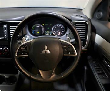 2013 Mitsubishi Outlander - Thumbnail