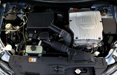 2013 Mitsubishi Outlander - Thumbnail