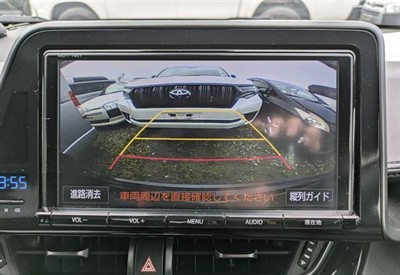 2017 Toyota C-HR - Thumbnail
