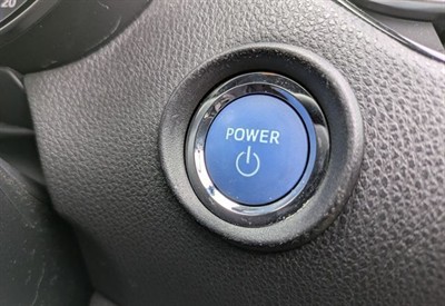 2017 Toyota C-HR - Thumbnail