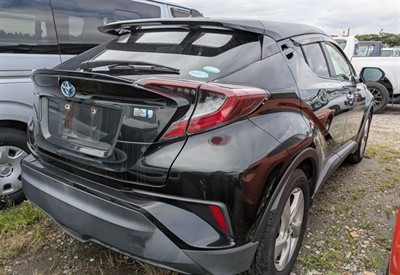 2017 Toyota C-HR - Thumbnail