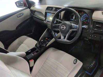 2022 Nissan Leaf - Thumbnail