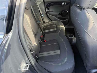 2017 Mini Cooper - Thumbnail